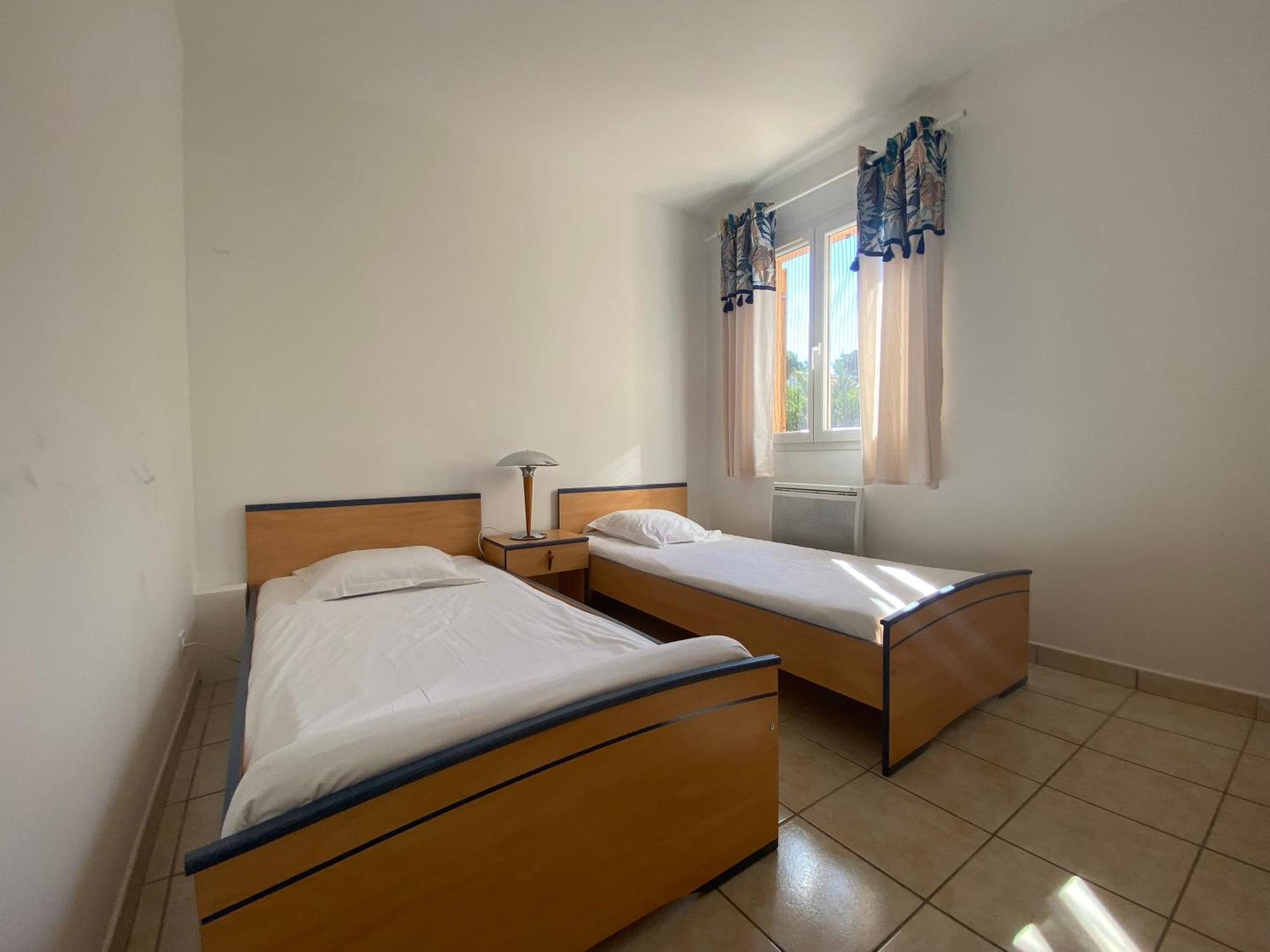 Giens - A Pied -9 Couchages *
