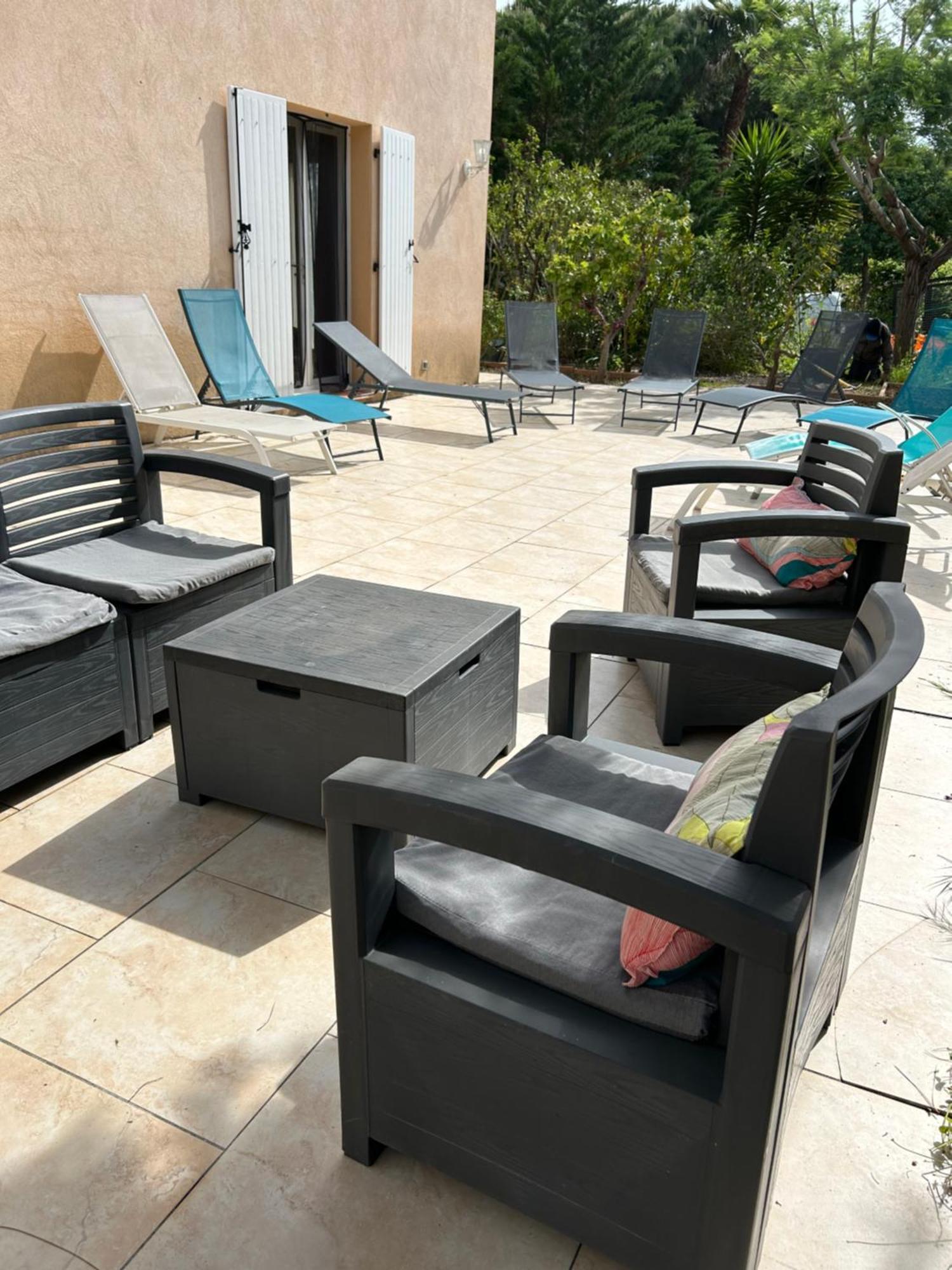 Villa Giens - A Pied -9 Couchages *